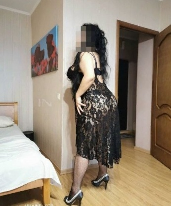 Возьми меня в свои руки и я покажу тебе настоящее удовольствие 💋💦 Я знаю, как доставить тебе незабываемые моменты блаженства, будь то страстный эротический массаж или жаркий секс. Фото в моем альбоме гарантируют мою реальность и великолепную внешность. У меня есть отличные отзывы от моих довольных клиентов, которые подтверждают мою высокую профессиональность и умение угадывать каждое твое желание. Жду тебя в Москве для незабываемой встречи! 🌇🌃 Карина